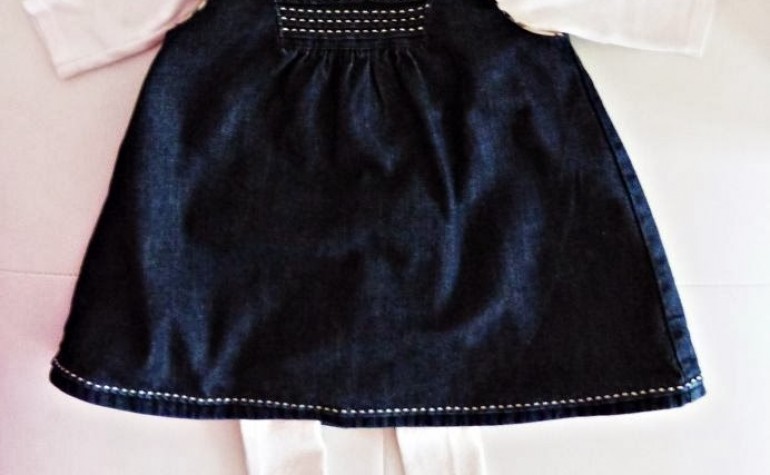 La semplicità è di moda…un vestitino in jeans Burberry