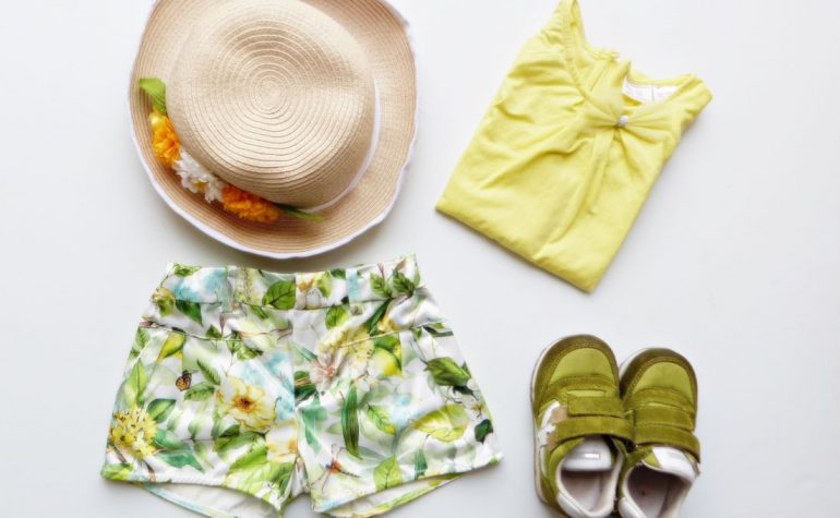 MODA BIMBI. HO CEDUTO ALLA STAMPA TROPICALE